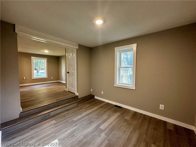 2100 Horne Street, Lavaca, AR 72941