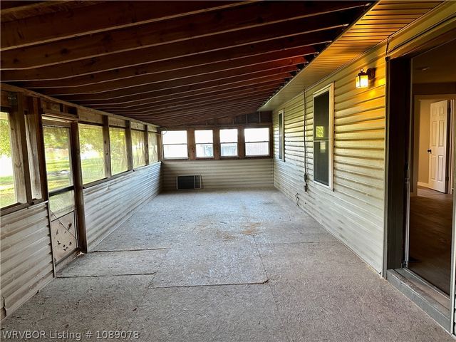 2100 Horne Street, Lavaca, AR 72941