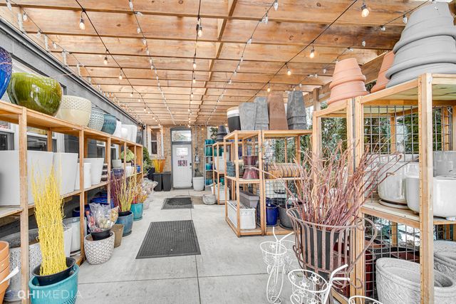 2312 W Touhy Avenue, Chicago, IL 60645