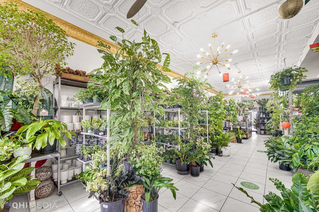 2312 W Touhy Avenue, Chicago, IL 60645