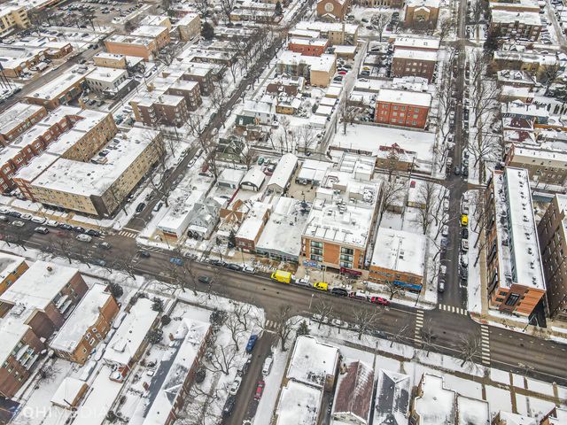 2312 W Touhy Avenue, Chicago, IL 60645