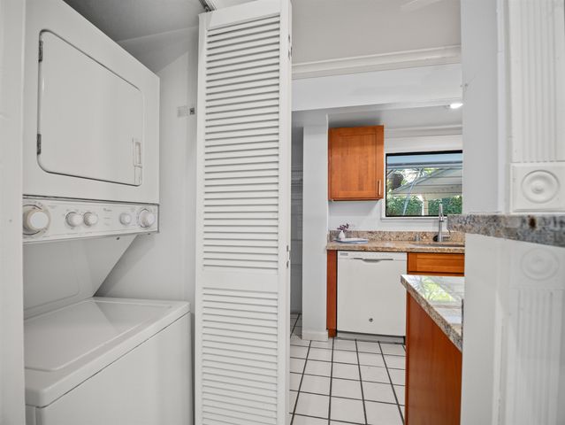 2611 Lioholo Pl, Kihei, HI 96753