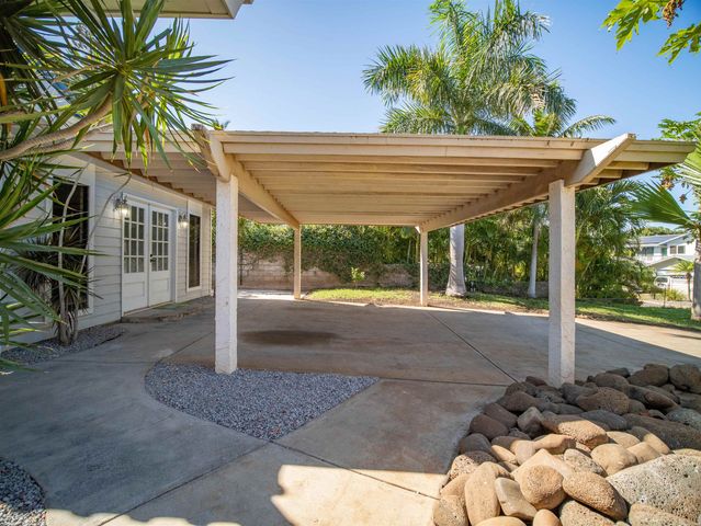 2611 Lioholo Pl, Kihei, HI 96753