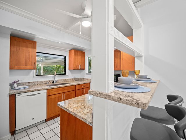 2611 Lioholo Pl, Kihei, HI 96753