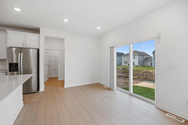 18348 Gladhurst Lane, Lakeville, MN 55068