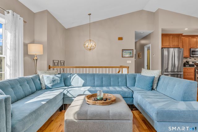 2 Ridge Valley Road, Newtown, CT 06482