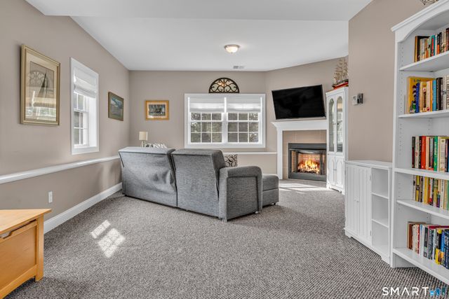 2 Ridge Valley Road, Newtown, CT 06482