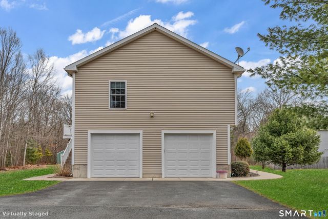 2 Ridge Valley Road, Newtown, CT 06482