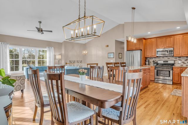 2 Ridge Valley Road, Newtown, CT 06482