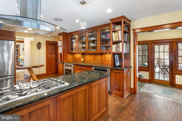 2800 GREENVALE ST, Chevy Chase, MD 20815