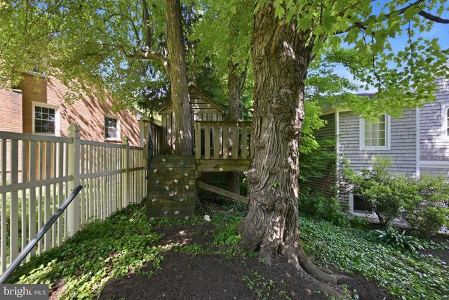2800 GREENVALE ST, Chevy Chase, MD 20815