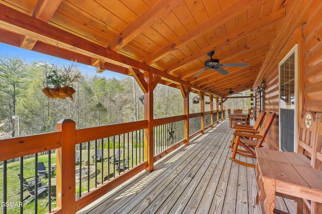 1238 Mossy Cove Way, Sevierville, TN 37876