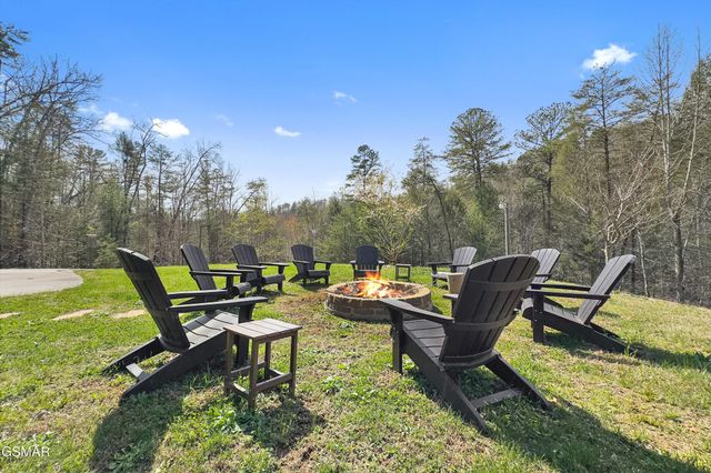 1238 Mossy Cove Way, Sevierville, TN 37876