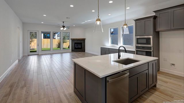 129 Brown Swiss Ridge, Boerne, TX 78006