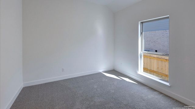 129 Brown Swiss Ridge, Boerne, TX 78006