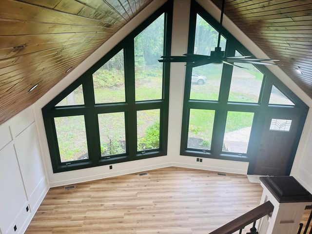 1505 N Green Creek Road, Laketon Twp, MI 49445