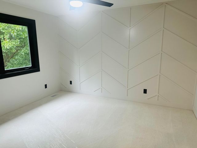 1505 N Green Creek Road, Laketon Twp, MI 49445