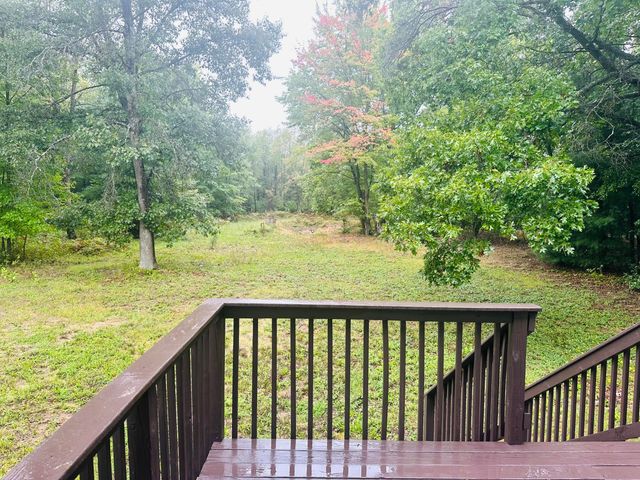1505 N Green Creek Road, Laketon Twp, MI 49445