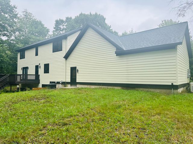 1505 N Green Creek Road, Laketon Twp, MI 49445