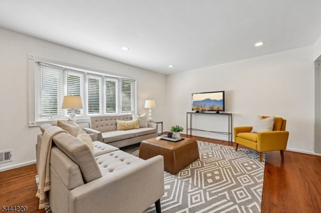 54 Mountainview Dr, Cedar Grove Twp., NJ 07009