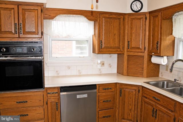 625 HAMPDEN RD, Elizabethtown, PA 17022