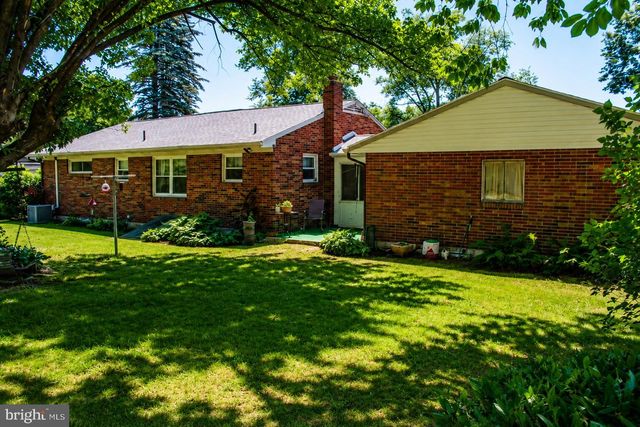 625 HAMPDEN RD, Elizabethtown, PA 17022
