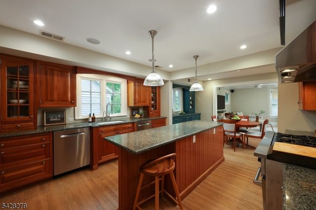 735 Belvidere Avenue, Westfield Town, NJ 07090