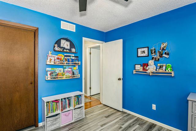 9114 E Bedell St, Wichita, KS 67207