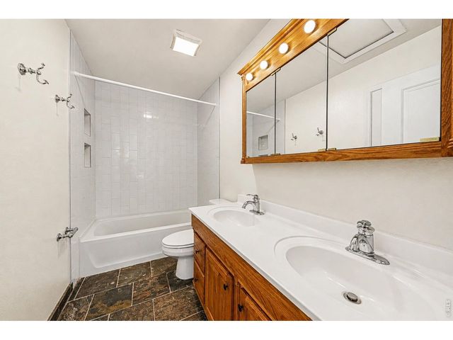 2421 W Plum St, Fort Collins, CO 80521