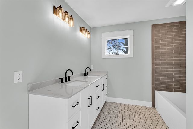 3953 Woerner Road, Manitou Beach, MI 49253