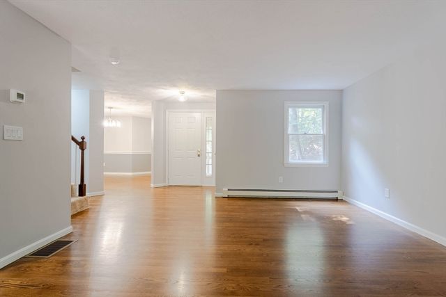 180 Pike Ave, Attleboro, MA 02703