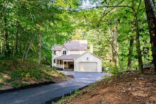 180 Pike Ave, Attleboro, MA 02703