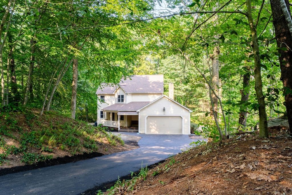 180 Pike Ave, Attleboro, MA 02703