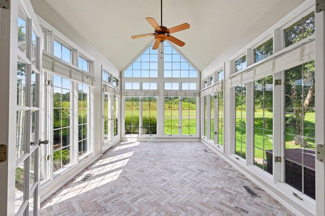 59807 Glacier Ridge N, Washington Twp, MI 48094