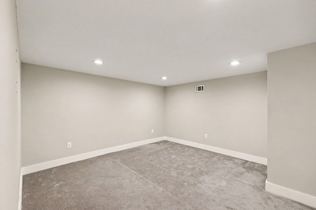 59807 Glacier Ridge N, Washington Twp, MI 48094