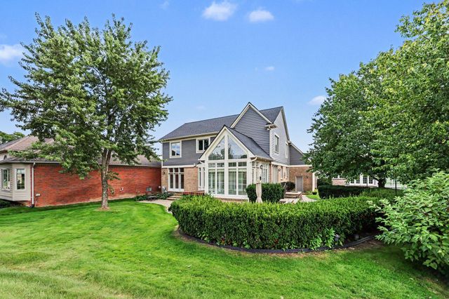 59807 Glacier Ridge N, Washington Twp, MI 48094