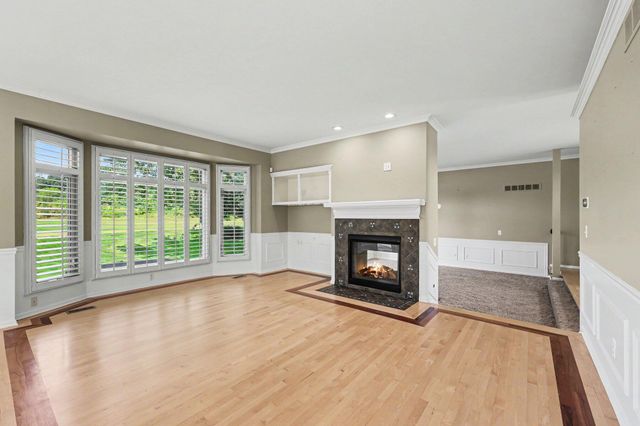 59807 Glacier Ridge N, Washington Twp, MI 48094