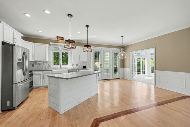 59807 Glacier Ridge N, Washington Twp, MI 48094