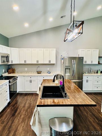 11922 Snell Road, Kingston, OK 73439