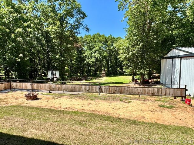 11922 Snell Road, Kingston, OK 73439