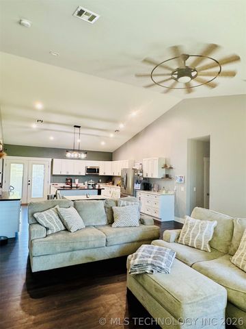 11922 Snell Road, Kingston, OK 73439