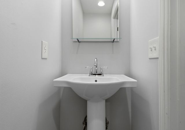 7146 Willow Ct, Brentwood, TN 37027