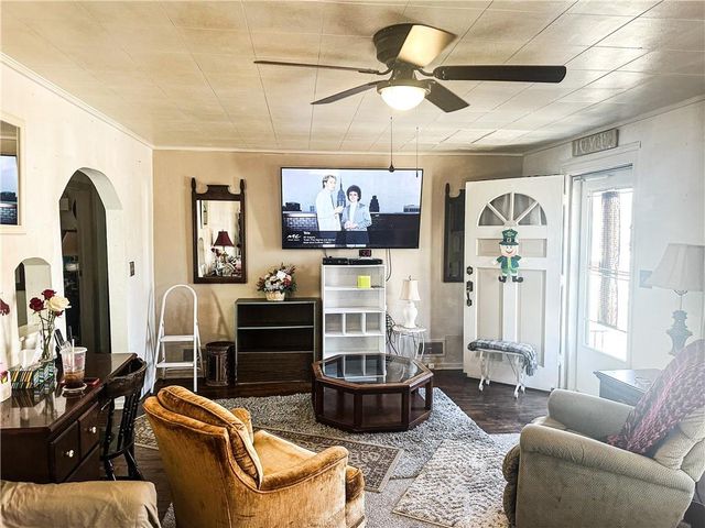 317 Macon Street, Brookfield, MO 64628