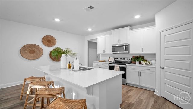 1065 Bergamot Road, Bloomingdale, GA 31302