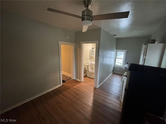 4148 Carlyle Avenue, Cleveland, OH 44109