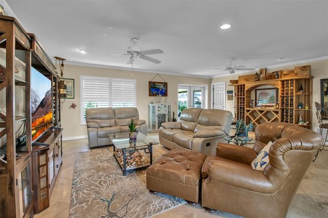 1014 63RD ST W, Bradenton, FL 34209