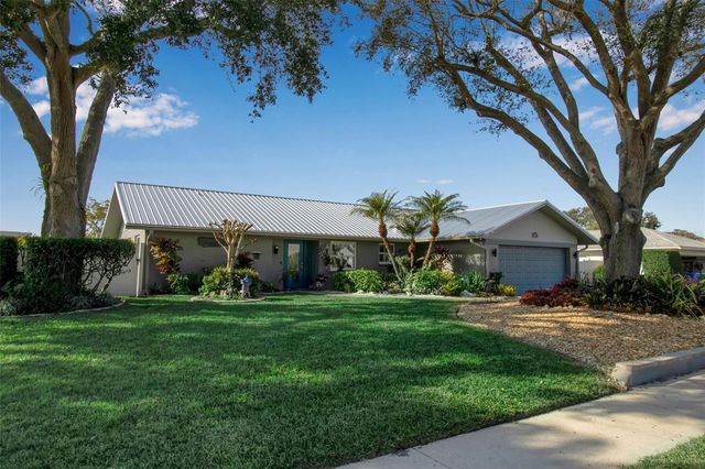 1014 63RD ST W, Bradenton, FL 34209