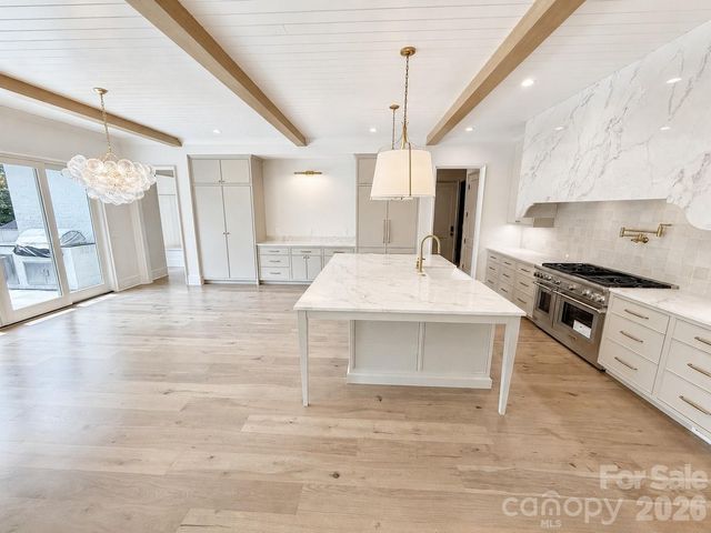 331 Wingrave Drive, Charlotte, NC 28270