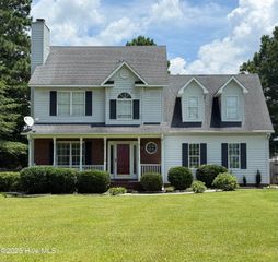 100 Trenton Place, Jacksonville, NC 28546
