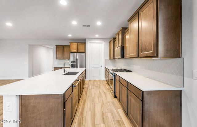 27057 W MELINDA Lane, Buckeye, AZ 85396